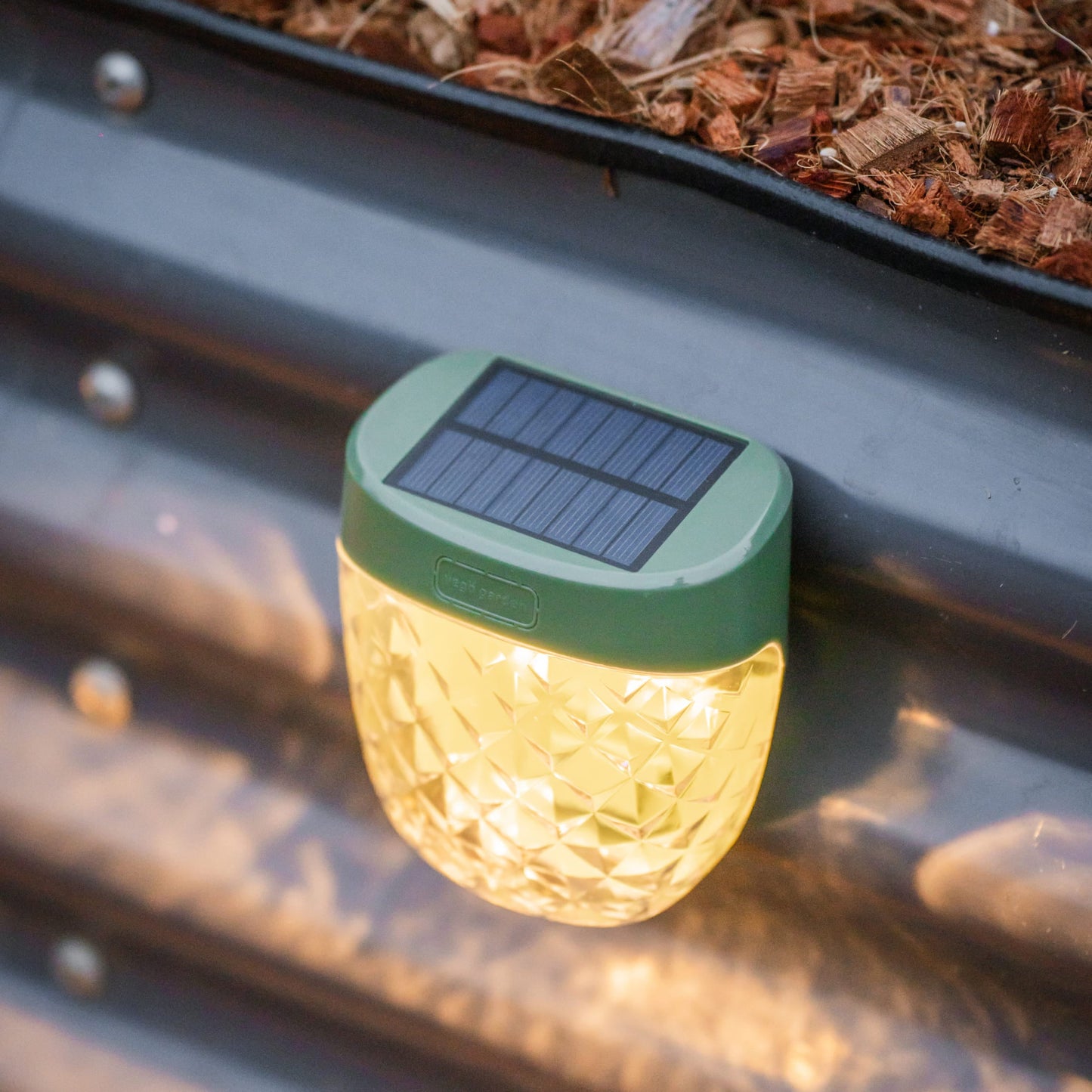 Diamond Garden Solar Light - Classic Mount